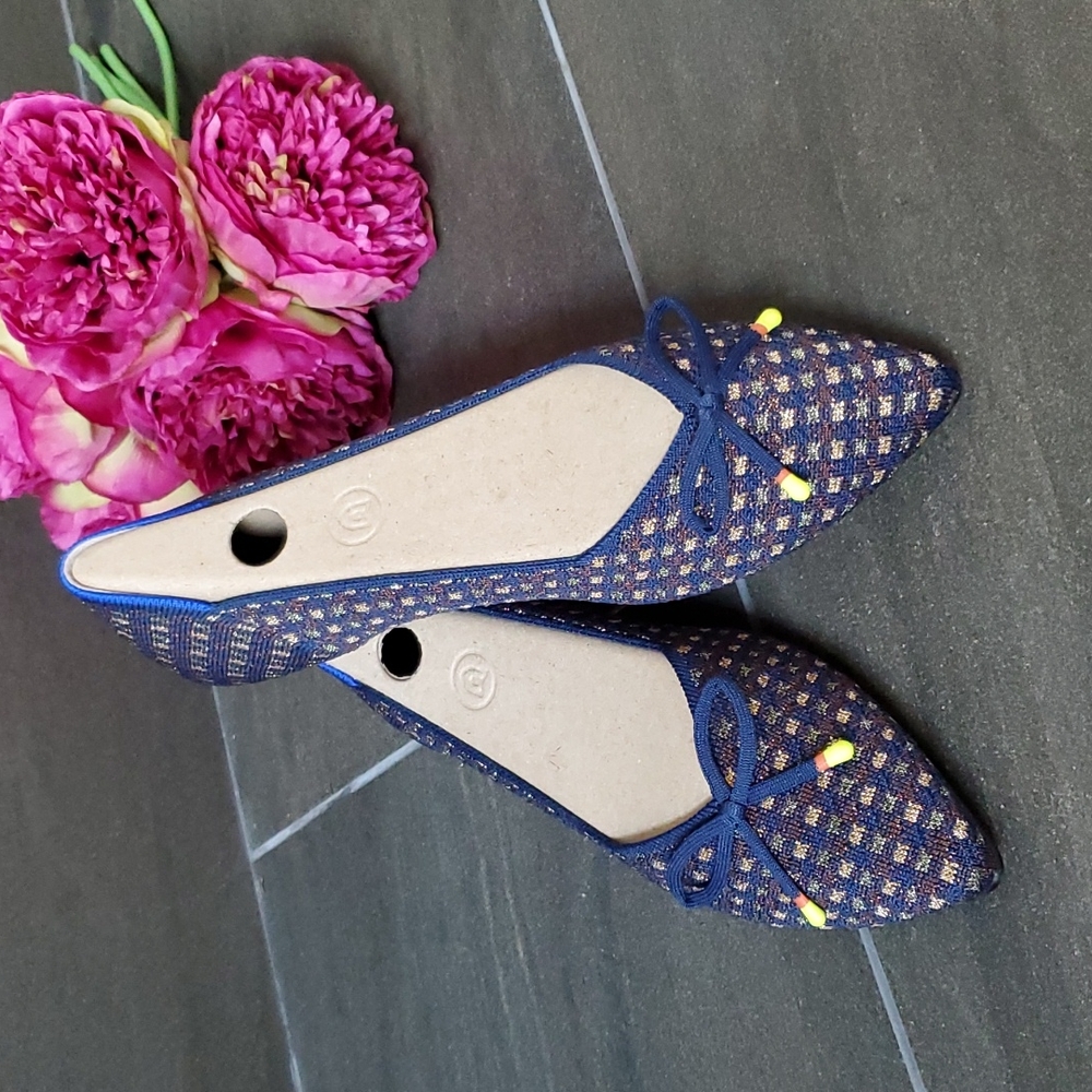 Beautiful Rothy's Evening Metallic bow pointed toe flats